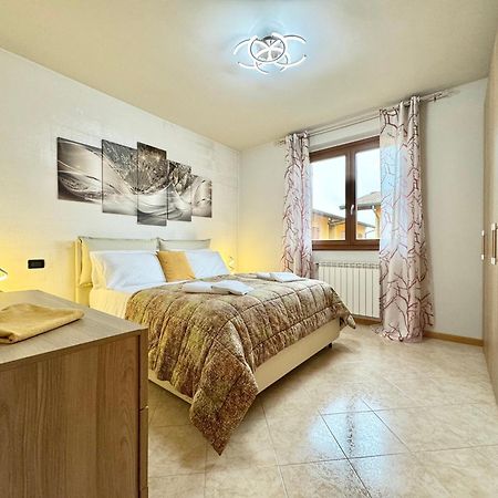 Dimora Nicola A Due Passi Dal Lago Sirmione Luaran gambar